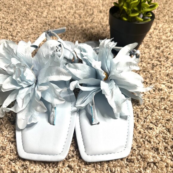 Flora sandals in pastel blue- NEW YORK AND COMPANY - Picture 2 of 4